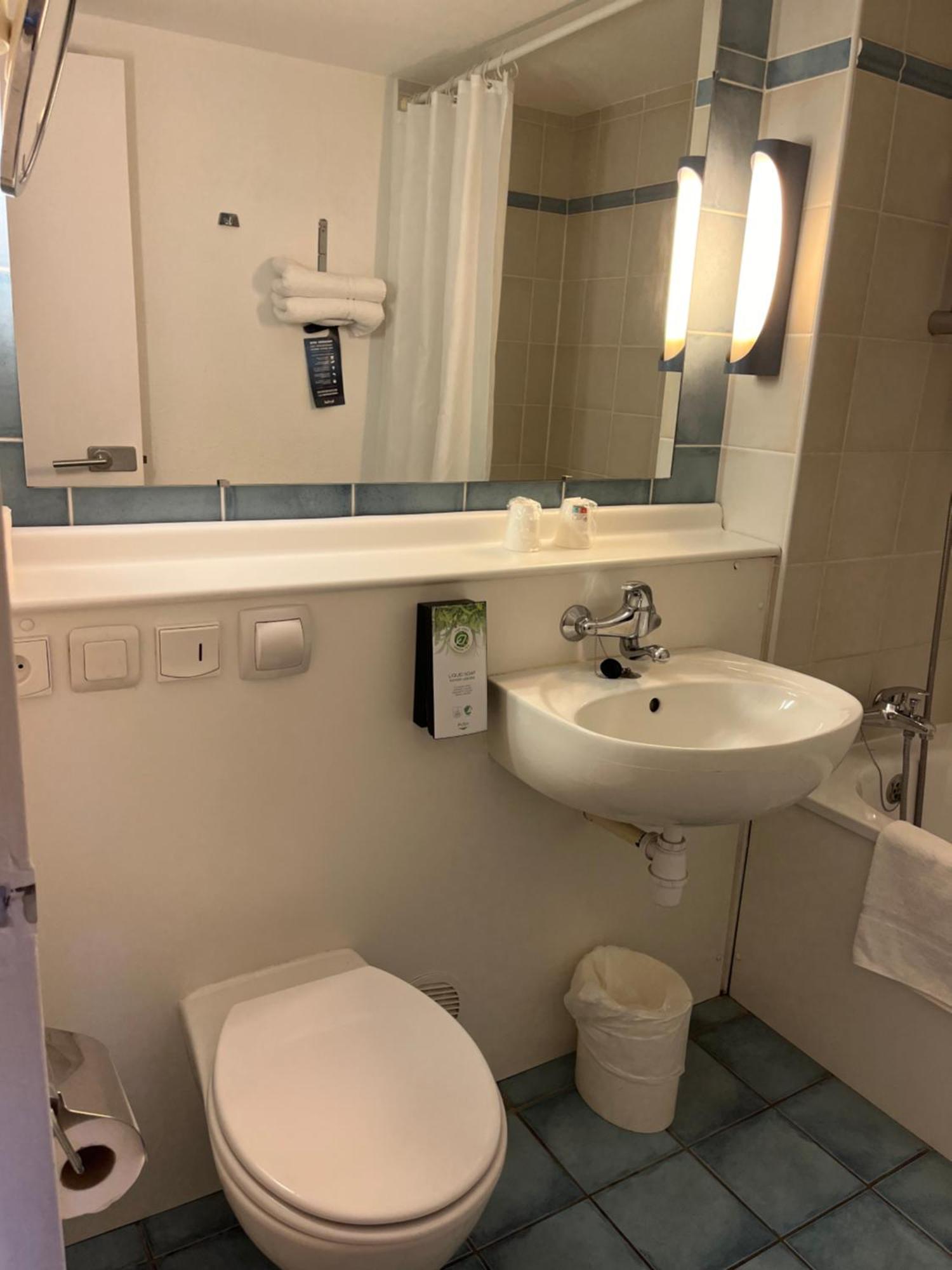 Kyriad Direct Marseille Ouest - Martigues Εξωτερικό φωτογραφία