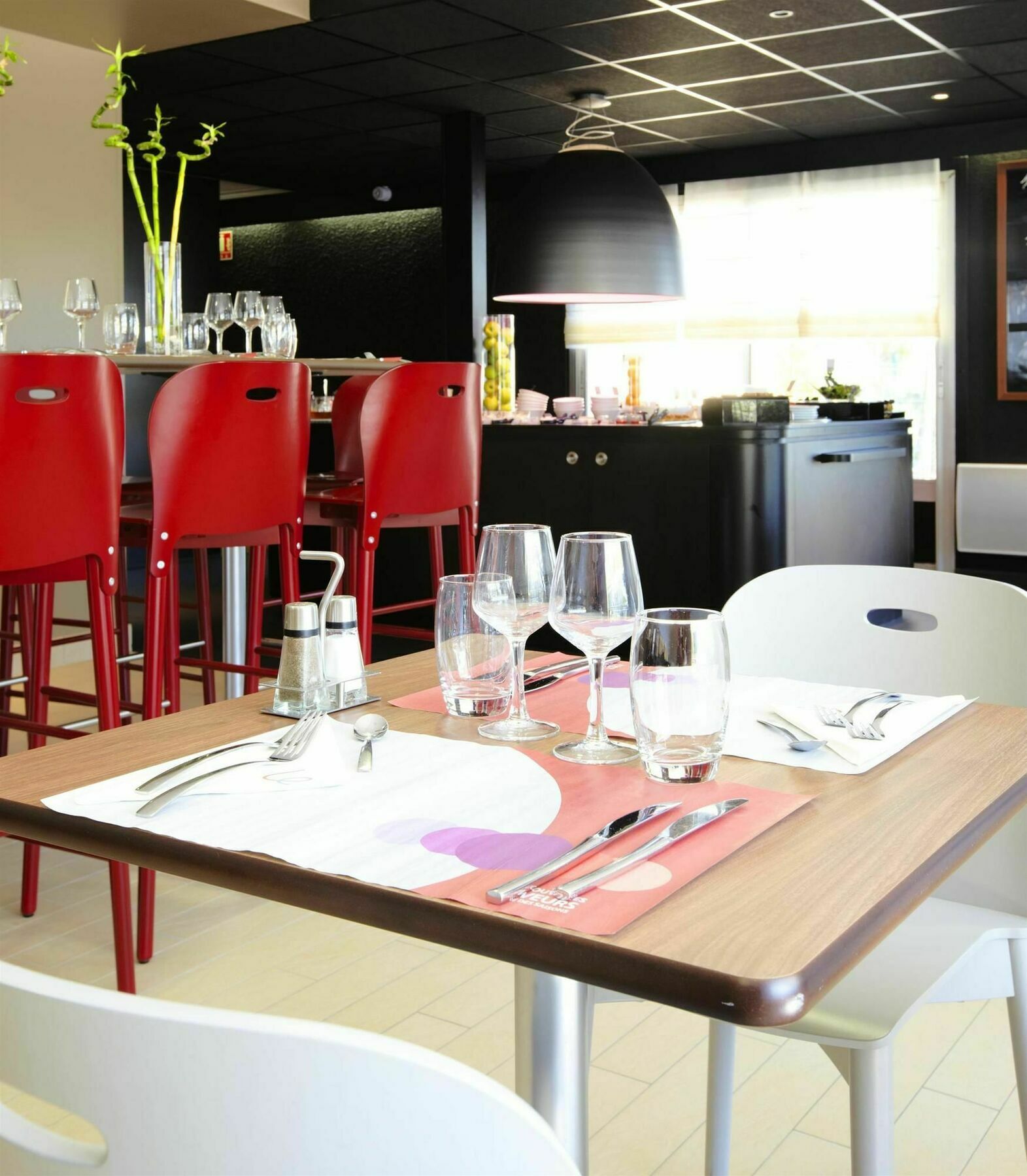 Kyriad Direct Marseille Ouest - Martigues Εστιατόριο φωτογραφία